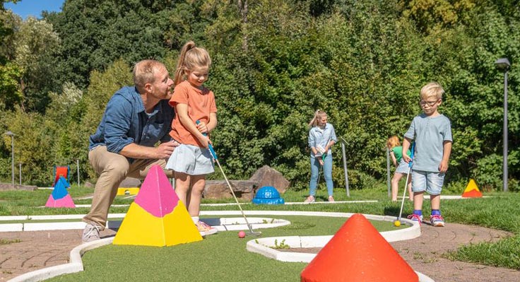 Minigolf avec les enfants