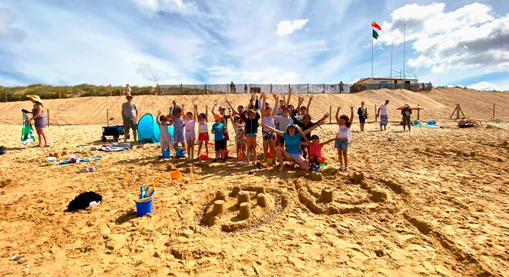 Club enfants concours châteaux de sable St Hilaire de Riez